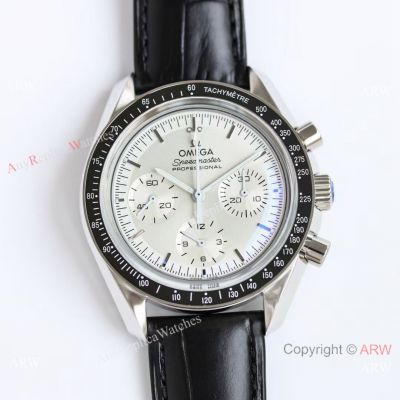 Swiss AAA Copy Omega Speedmaster Moonwatch 3861 Chronograph Black Leather Strap 42mm